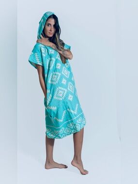NWOT Otantica Home Cloud Maxi Poncho Unisex Organic Towel Cotton Blue Aztec L/XL
